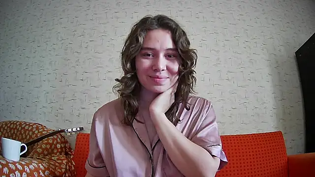 girliemilk online show from 11.04.25