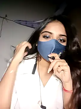 RAYI 01 online show from 03.20.25