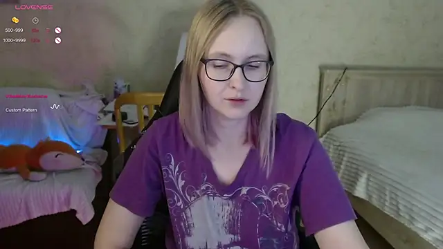 Agatha Mott online show from 10.24.25