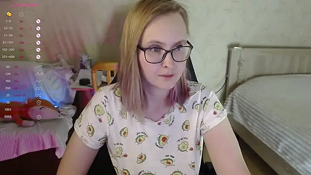 Agatha Mott online show from 10.31.25