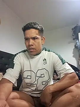 liamlara online show from 09.14.25