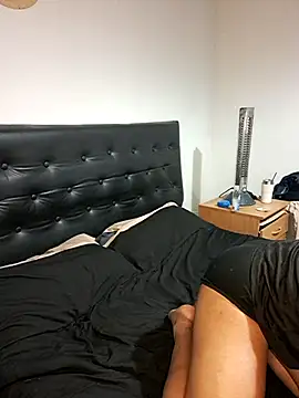 liamlara online show from 10.02.25