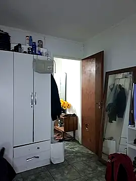 liamlara online show from 11.03.25