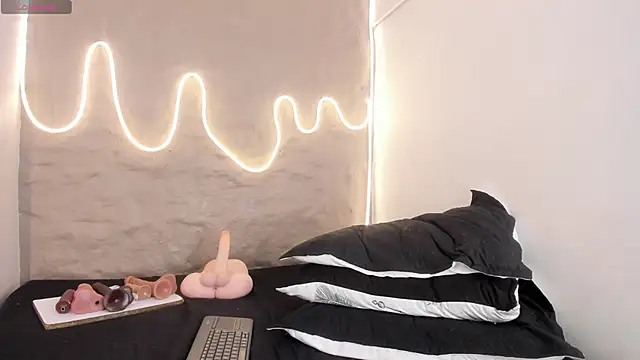 Snapshot of Demy_Ruiz chatting on 09.09.25 Demy Ruiz online show from 09.09.25