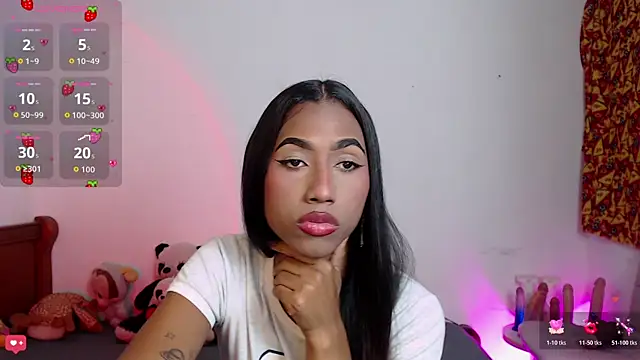 Snapshot of Alissemasiel chatting on 11.21.25 Alissemasiel online show from 11.21.25