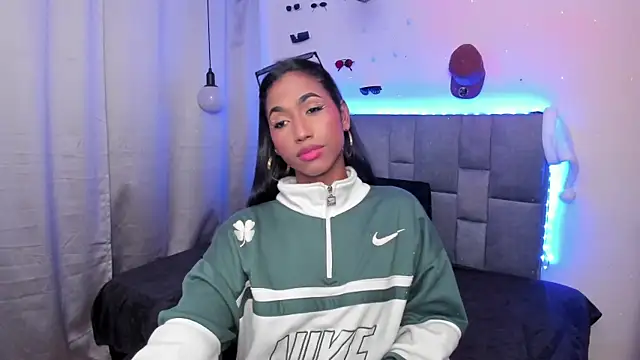 Snapshot of Alissemasiel chatting on 01.09.26 Alissemasiel online show from 01.09.26