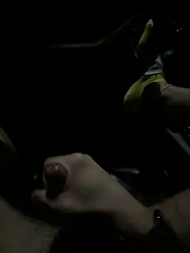 Izzzy21 online show from 10.30.25