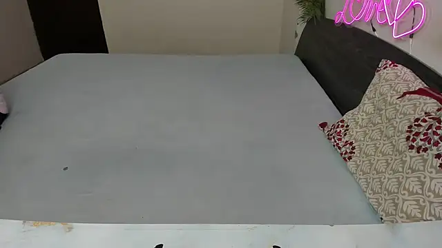 Snapshot of Queen_Couple chatting on 11.06.25 Queen Couple online show from 11.06.25