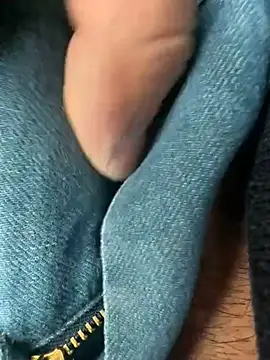 sark0606 online show from 02.22.25