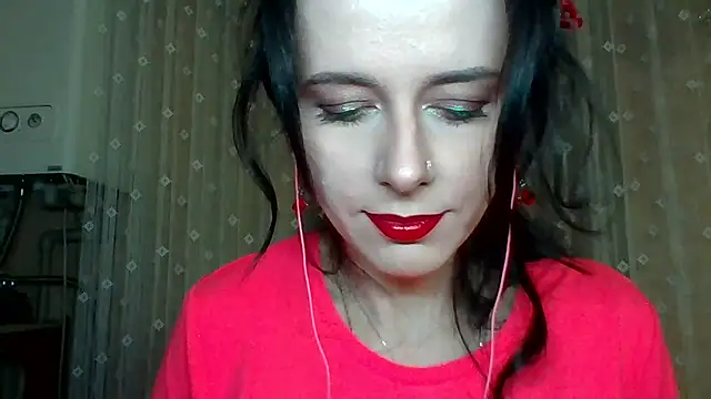 LuminousLady online show from 12.13.25