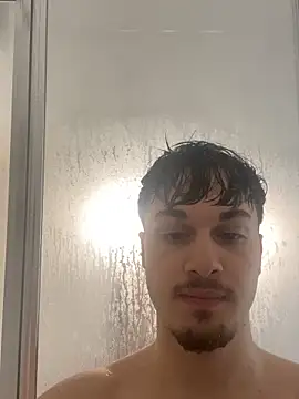 Snapshot of NaplesGuy04 chatting on 02.13.25 NaplesGuy04 online show from 02.13.25