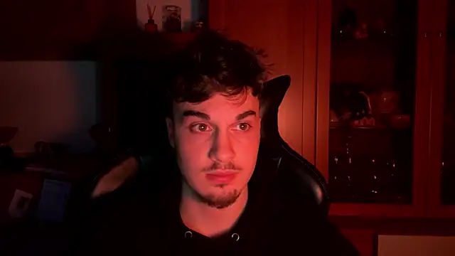 Snapshot of NaplesGuy04 chatting on 02.24.25 NaplesGuy04 online show from 02.24.25