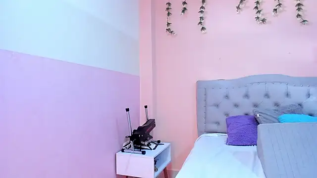 littletammy4u  online show from 10.22.25