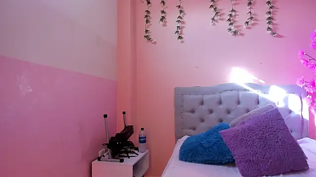 littletammy4u  online show from 10.23.25