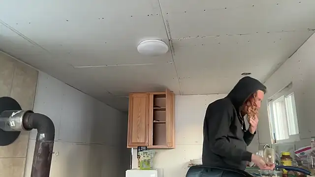 Snapshot of redone8in chatting on 02.06.25 redone8in online show from 02.06.25