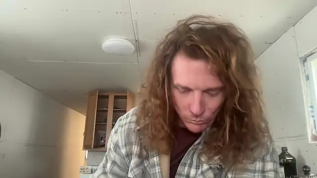 Snapshot of redone8in chatting on 02.08.25 redone8in online show from 02.08.25