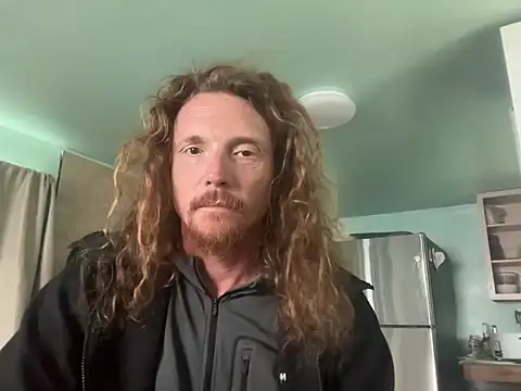 Snapshot of redone8in chatting on 09.17.25 redone8in online show from 09.17.25