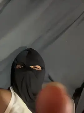 tunenarica22 online show from 10.26.25