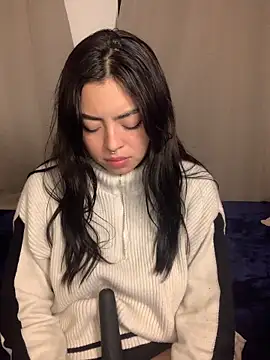 Snapshot of Valu_euphoria chatting on 06.21.26 Valu euphoria online show from 06.21.26