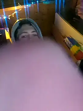 Snapshot of Jaymie2p25 chatting on 12.14.25 Jaymie2p25 online show from 12.14.25