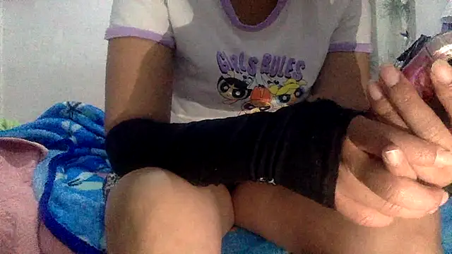 sharonlopez9611 online show from 02.18.26