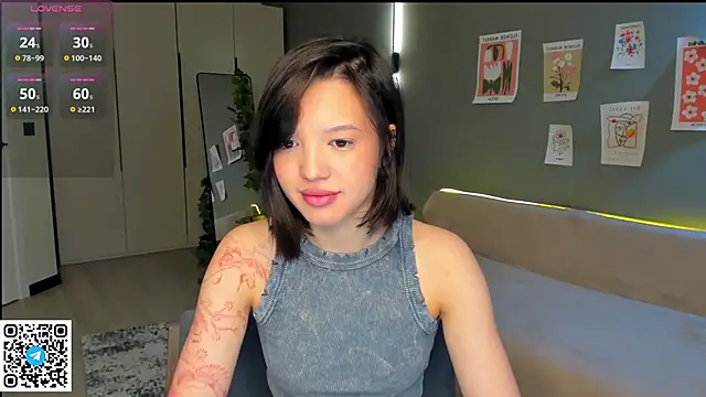 Snapshot of RikoAsada chatting on 03.18.26 RikoAsada online show from 03.18.26