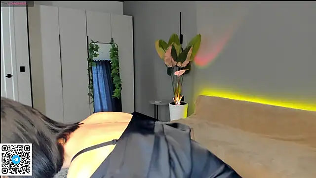 Snapshot of RikoAsada chatting on 03.31.26 RikoAsada online show from 03.31.26