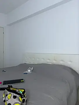 Celine Roxelle online show from 12.19.25