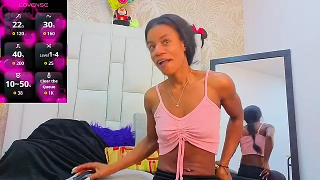 dafnnelewis online show from 04.15.26