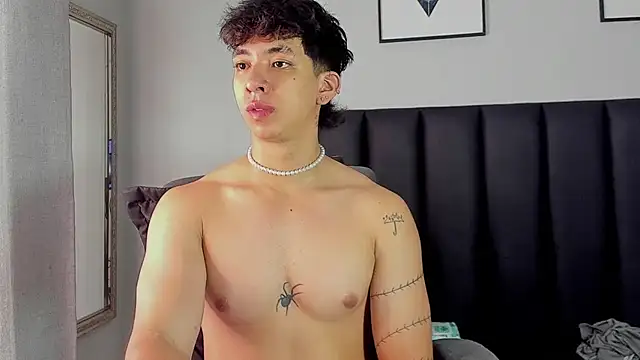 ISAAC CRYSTON online show from 02.26.25