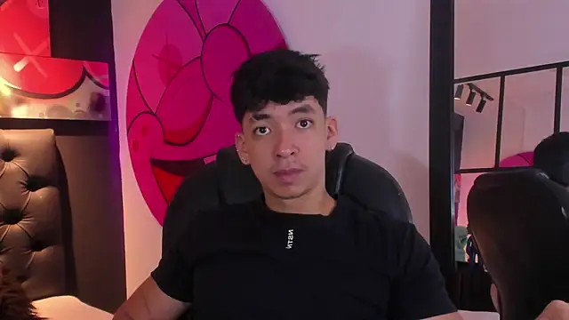 ISAAC CRYSTON online show from 09.15.25