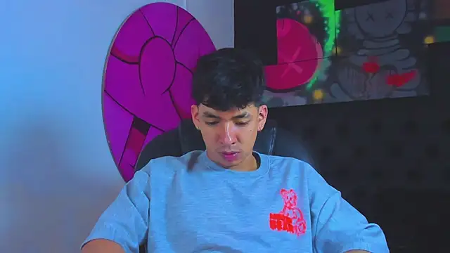 ISAAC CRYSTON online show from 10.07.25