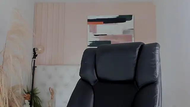 ISAAC CRYSTON online show from 10.23.25