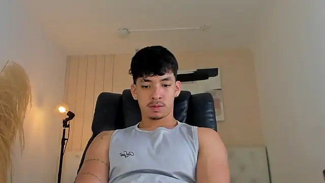 ISAAC CRYSTON online show from 11.06.25