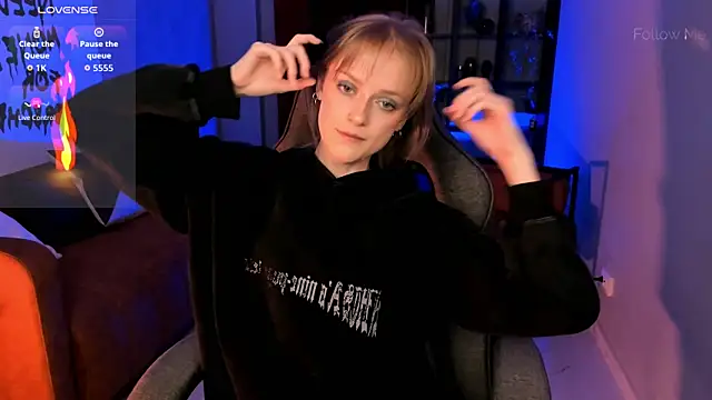 KiraMontoya online show from 12.16.25