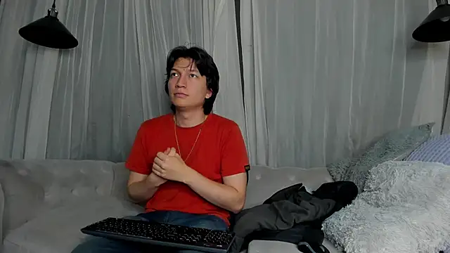 Golden-Boyy online show from 03.16.25