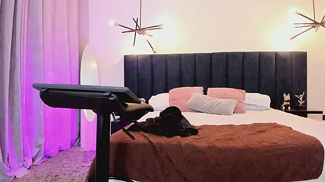 nattashaa7 online show from 02.25.25