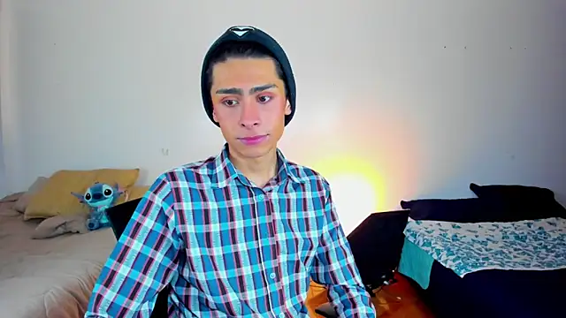 Snapshot of steve__gray chatting on 03.14.25 steve gray online show from 03.14.25