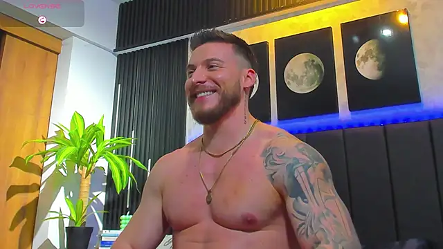 Snapshot of David_blake_ chatting on 03.01.25 David blake online show from 03.01.25