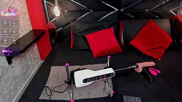 IVISBOUNCYASS online show from 09.26.25