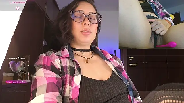 sophia dumont online show from 11.30.25