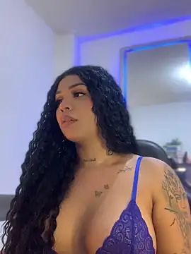 Snapshot of tinalove7 chatting on 12.14.25 tinalove7 online show from 12.14.25