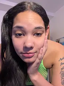 tastylolaaa online show from 10.12.25