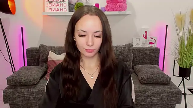 Snapshot of Suga_babe chatting on 03.03.25 Suga babe online show from 03.03.25