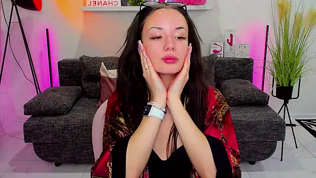 Snapshot of Suga_babe chatting on 03.17.25 Suga babe online show from 03.17.25