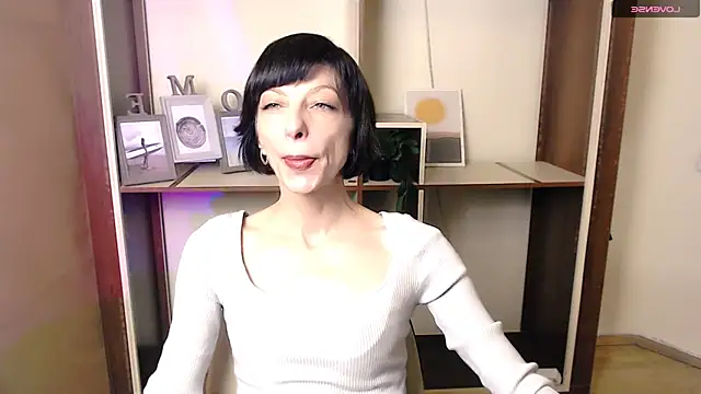  AngeliaFlow  online show from 10.24.25