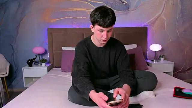 AdrianoAubert online show from 09.19.25