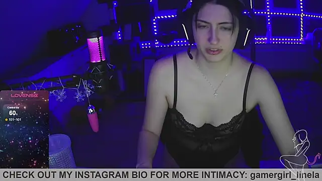 Gamergirl-Linela online show from 11.21.25
