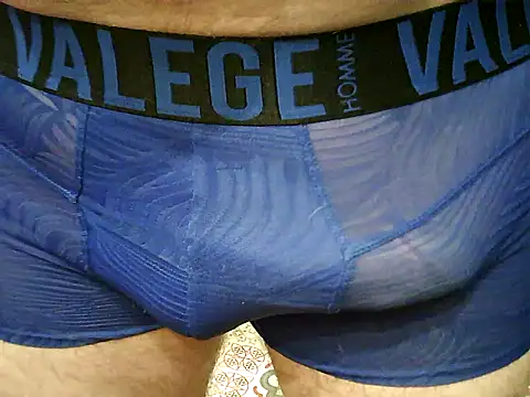 Snapshot of archange_17 chatting on 10.18.25 archange 17 online show from 10.18.25