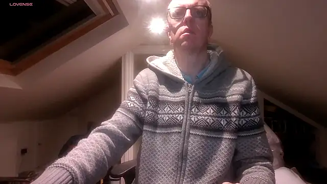 AdmiredThirty online show from 04.10.26